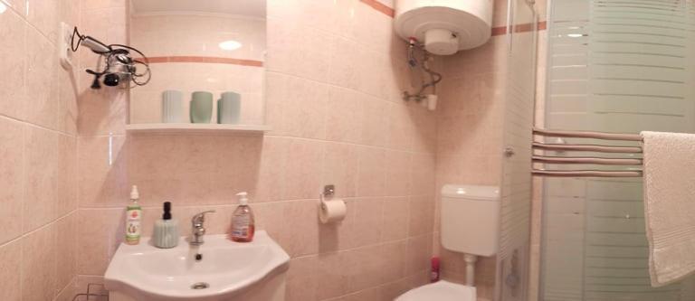 Angi Apartman- Nagyszeru Elhelyezkedes, Vendegkozpontu Szallashely-Szolgaltatas Apartment Harkany Luaran gambar
