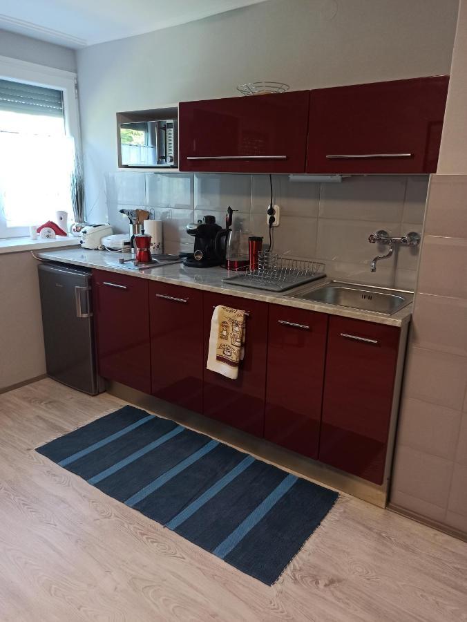 Angi Apartman- Nagyszeru Elhelyezkedes, Vendegkozpontu Szallashely-Szolgaltatas Apartment Harkany Luaran gambar