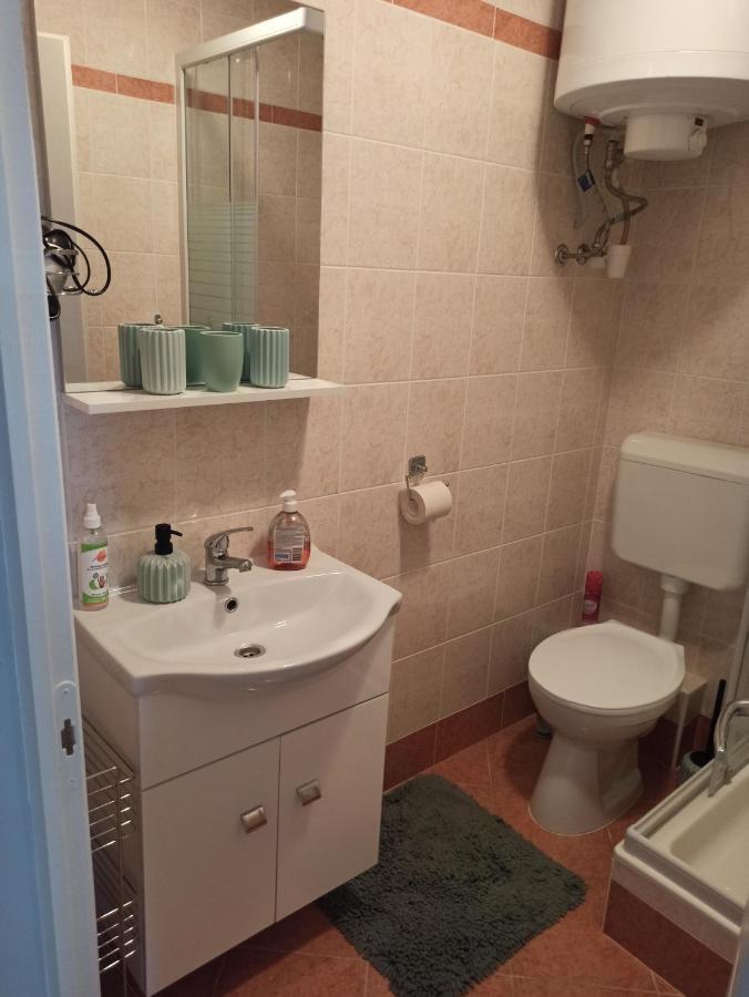 Angi Apartman- Nagyszeru Elhelyezkedes, Vendegkozpontu Szallashely-Szolgaltatas Apartment Harkany Luaran gambar